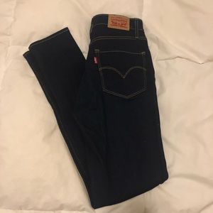 Levi’s 721 high rise skinny dark jean
